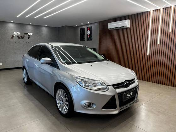 FORD FOCUS 2.0 SE SEDAN 16V FLEX 4P AUTOMÁTICO